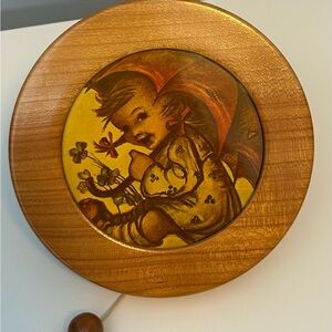 Vintage Reuge Pull String Music Box 
Nursery “Raindrops “